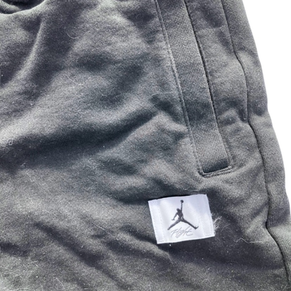 Jordan Sweatpants - Picture 2 of 3